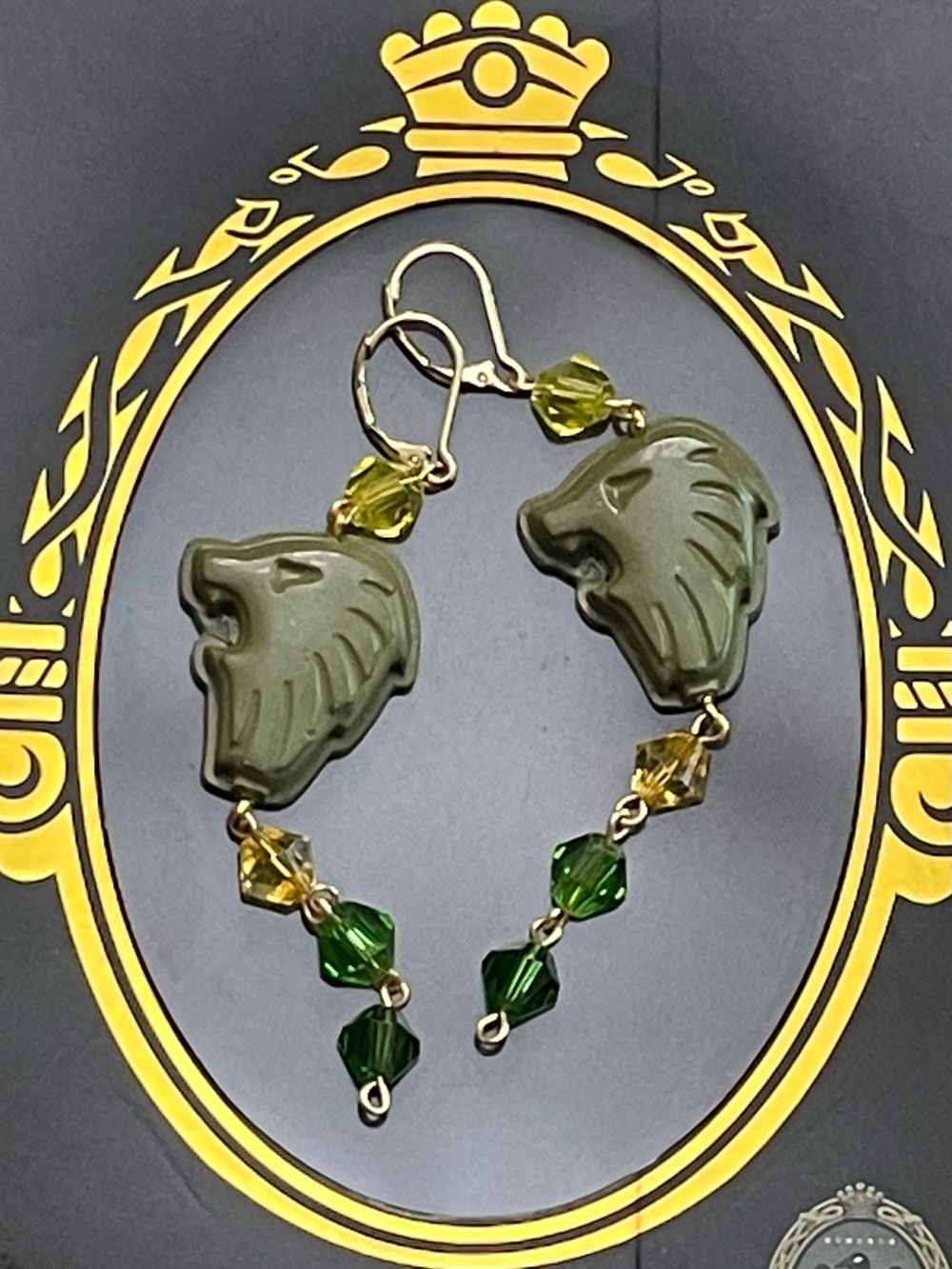 Twisted Wonderland Leona Kingscholar Inspired Groovy Candy Earrings (Olive)